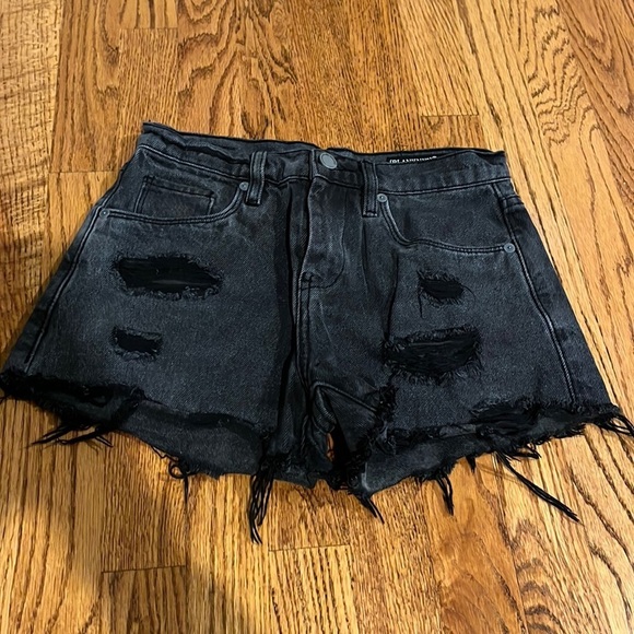 Blank NYC Woman’s Black The Barrow Vintage High Rise Shorts Size 24 - Picture 1 of 4